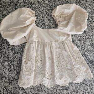 Moon River Eyelet Babydoll Top Size Medium